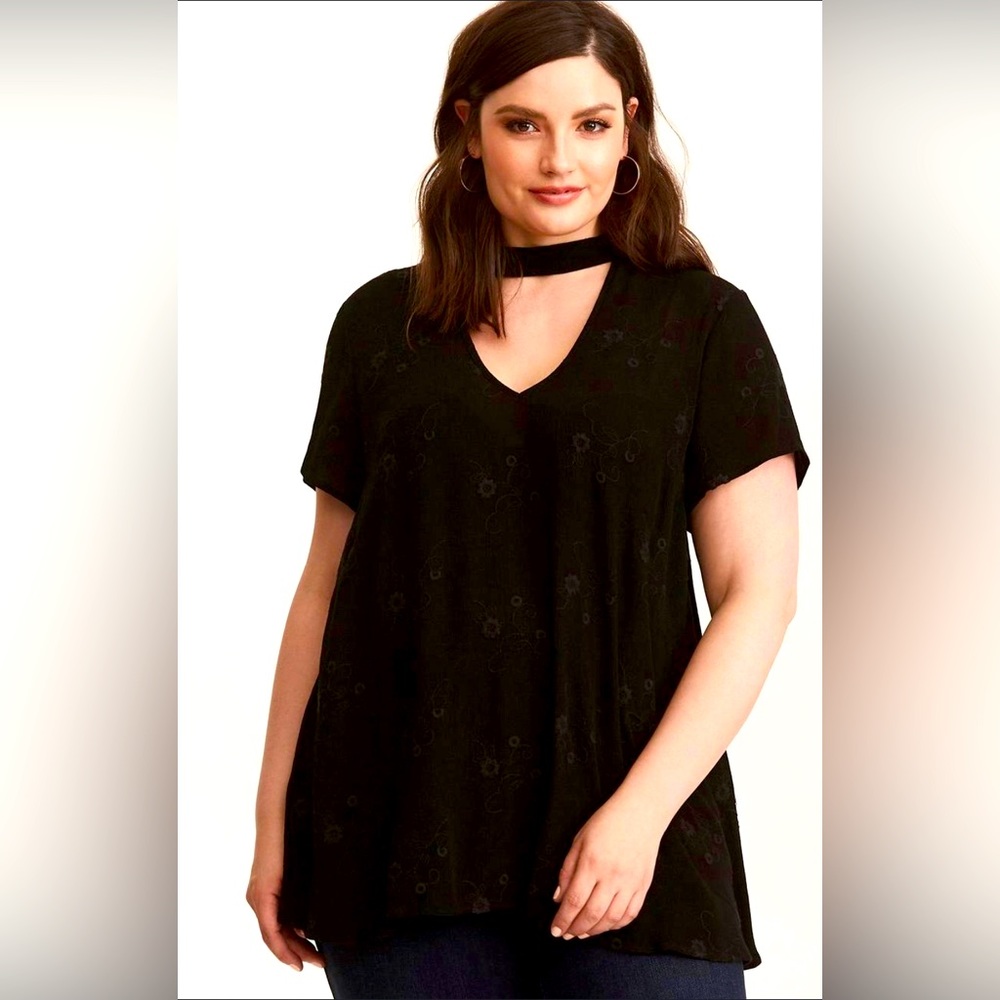 Embroidered Choker Neck Tunic